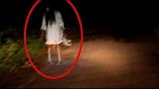 कैमरों में कैद सबसे डरावनी भूतिया घटनाऐं || Ghost Sightings Caught On Tape
