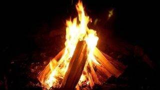Virtual Campfire with Crackling Fire Sounds (HD)