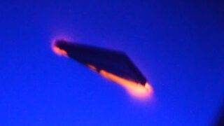 Share This Before Its Shutdown! UFO Sightings Massive TR3B Captured Over Colorado! Holy Snap!!!