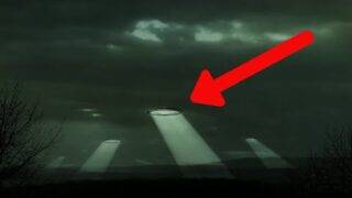 Top 10 UFO Caught On Camera – MORE Recent UFO SIGHTINGS